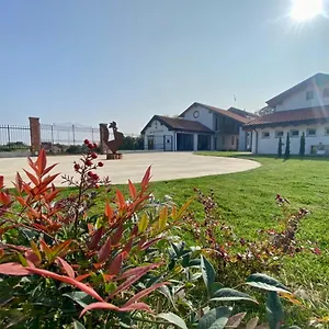 Cascina Mora Bassa Italia