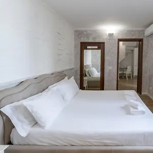 - 2° Floor Апартаменты Рим